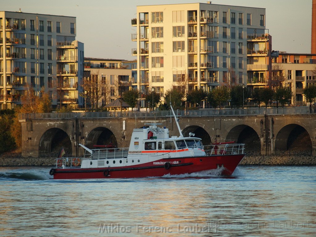 Loeschboot Branddirektor Hans   P044.JPG